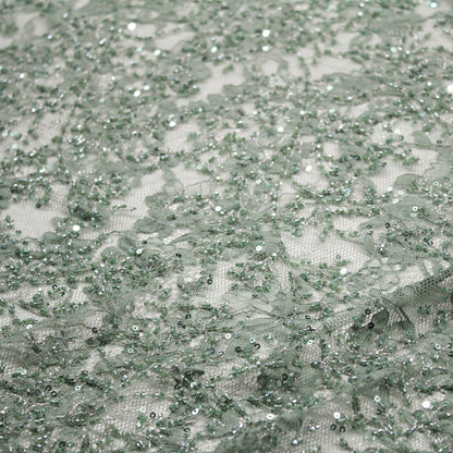 Pizzo Chantilly Tinta Unita con Ricamo di Paillettes e Coralli