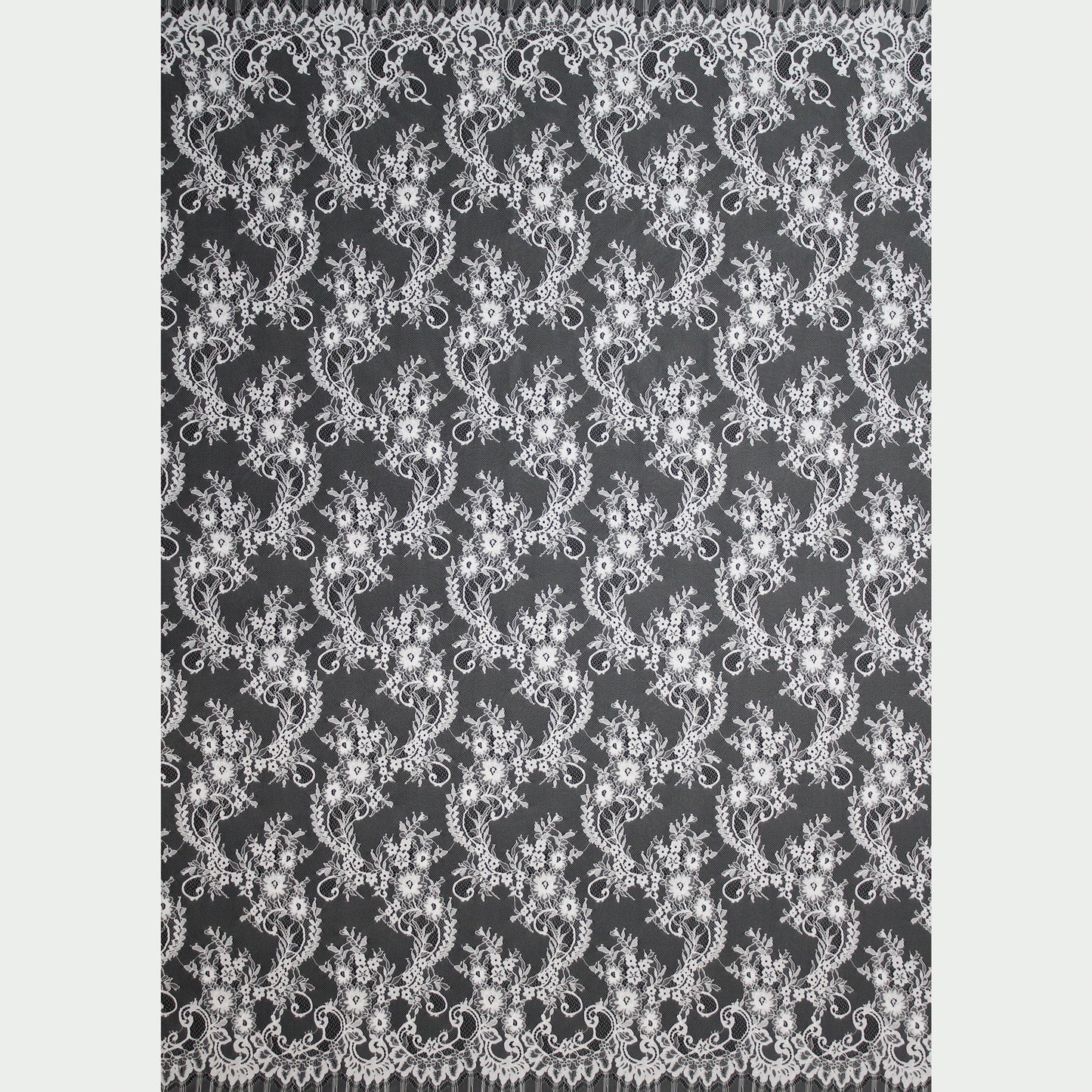 Pizzo Chantilly | Tralci di Fiori | Doppio Bordo Ramage Floreale e Paisley | H 150 cm | FW4262