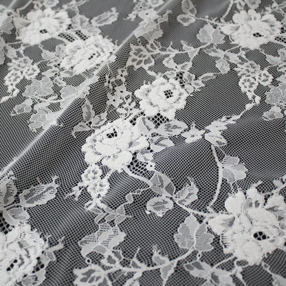 Pizzo Chantilly | Tralci di Fiori Ricamati a Filo | Doppio Bordo Alto Arabesco e Fiori | H 140 cm | FW3695