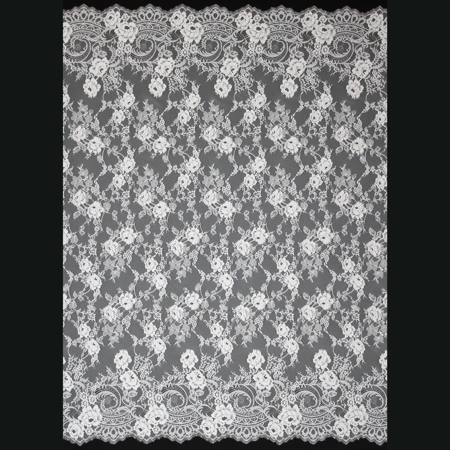 Pizzo Chantilly | Tralci di Fiori Ricamati a Filo | Doppio Bordo Alto Arabesco e Fiori | H 140 cm | FW3695