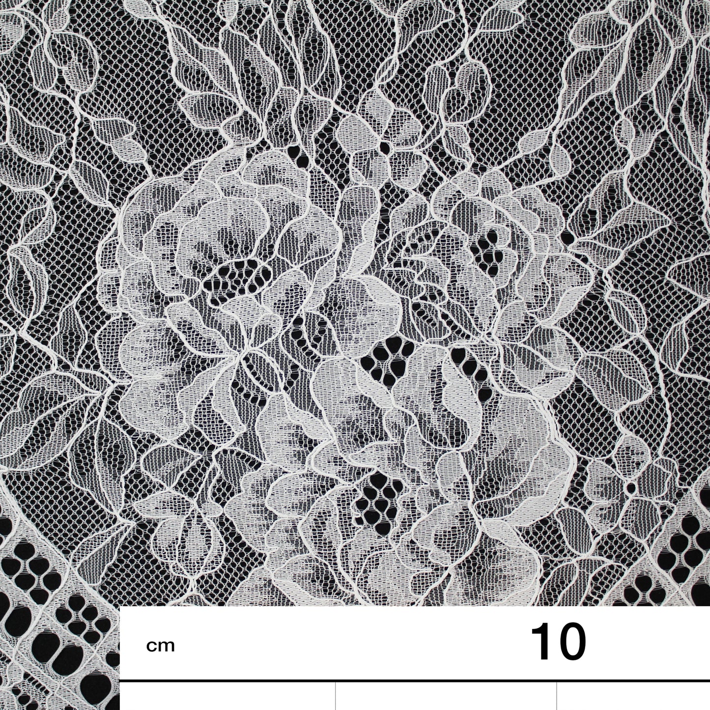 Pizzo Chantilly | Tris di Fiori Grandi | Doppio Smerlo Alto Arabesco | H 140 cm | FW3696