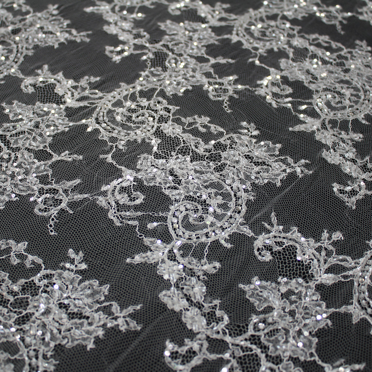 Pizzo Francese Alta Moda | Pizzo Ombré Ricamato Sposa con Strass, Corallini, Paillettes, Fiori, Paisley e Doppio Smerlo | FRI641