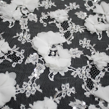 Pizzo Francese Alta Moda | Pizzo Ricamato Sposa a Campo Pieno con Paillettes, Perline, Strass, Motivo Coppie di Fiori, Paisley e Doppio Smerlo | FRI3521