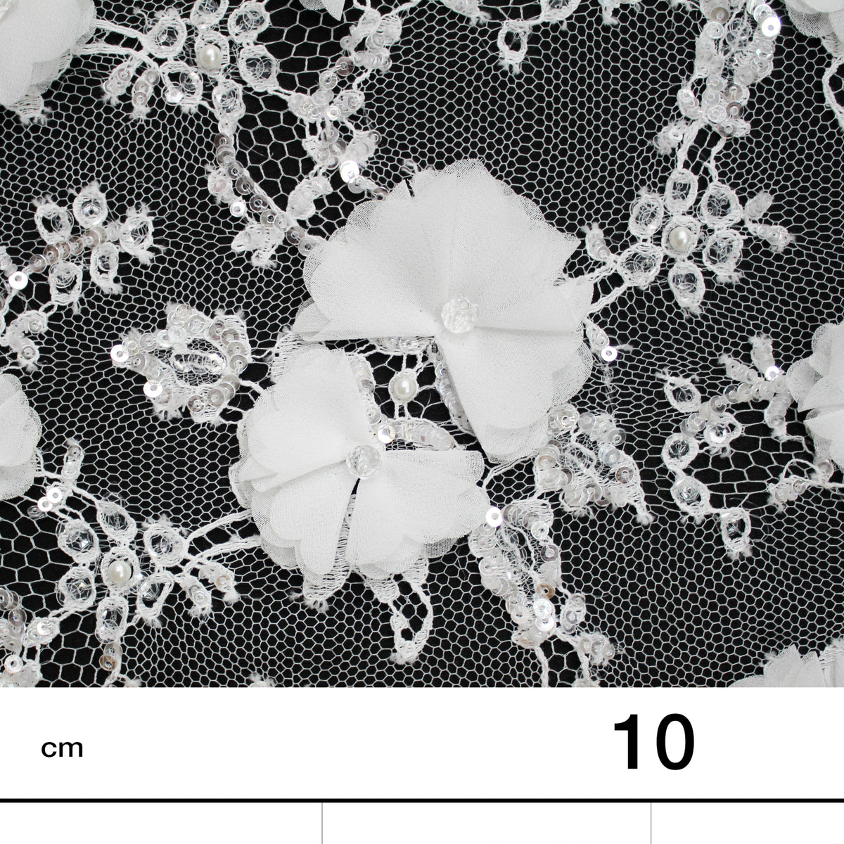 Pizzo Francese Alta Moda | Pizzo Ricamato Sposa a Campo Pieno con Paillettes, Perline, Strass, Motivo Coppie di Fiori, Paisley e Doppio Smerlo | FRI3521