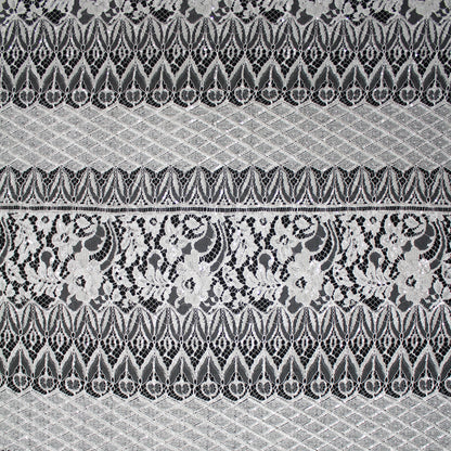 Pizzo Francese Alta Moda | Pizzo Ricamato Sposa con Corallini, Paillettes, Bande Orizzontali Alternate, Motivo Floreale e Doppio Bordo | FRI2765