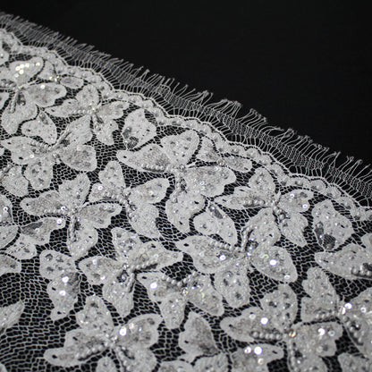 Pizzo Francese Alta Moda | Pizzo Ricamato Sposa con Perline, Paillettes, Corallini, Motivo Farfalle in Degradé e Doppio Smerlo | FRI2992