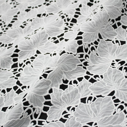 Double Border Macramé Lace with Flower Petals