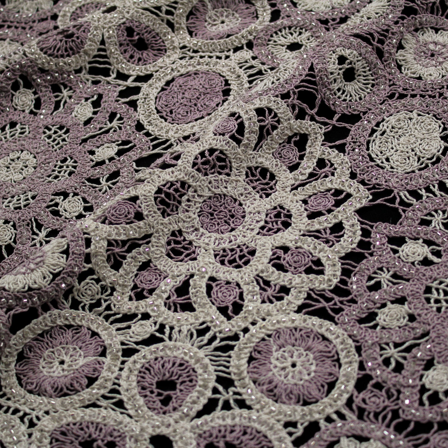 Macramé Lace | Rosette Flowers and Abstract Geometric Pattern | Bicolor
