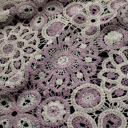 Macramé Lace | Rosette Flowers and Abstract Geometric Pattern | Bicolor