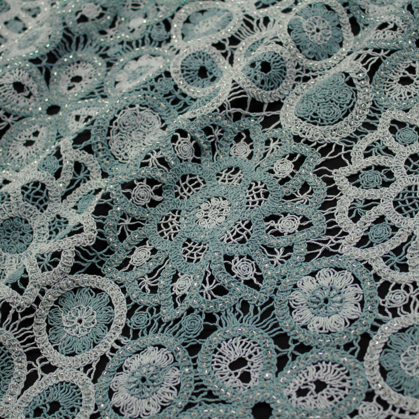 Macramé Lace | Rosette Flowers and Abstract Geometric Pattern | Bicolor