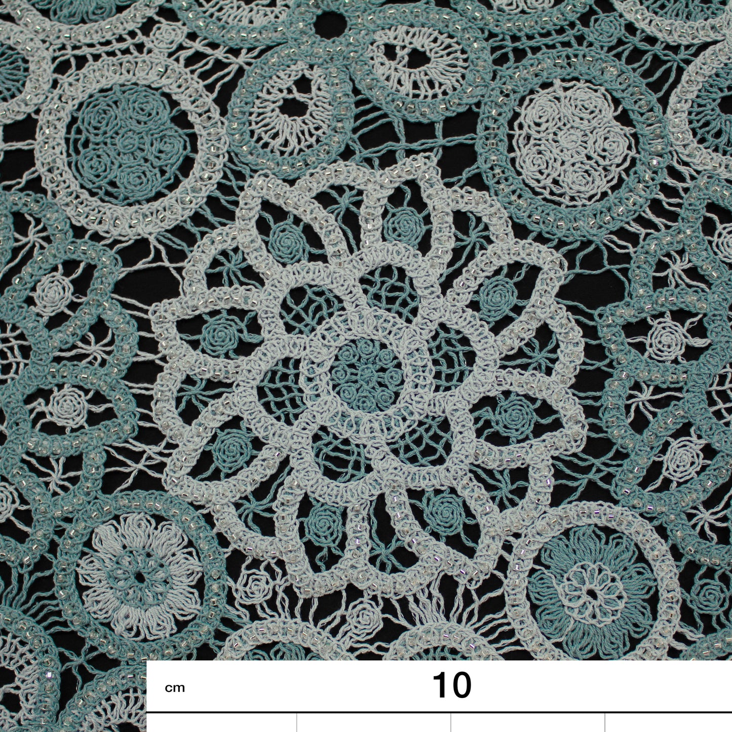 Macramé Lace | Rosette Flowers and Abstract Geometric Pattern | Bicolor