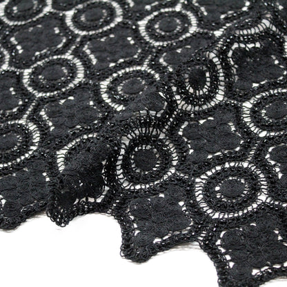 Macramé Lace | Abstract Geometric Circles and Rhombus Pattern