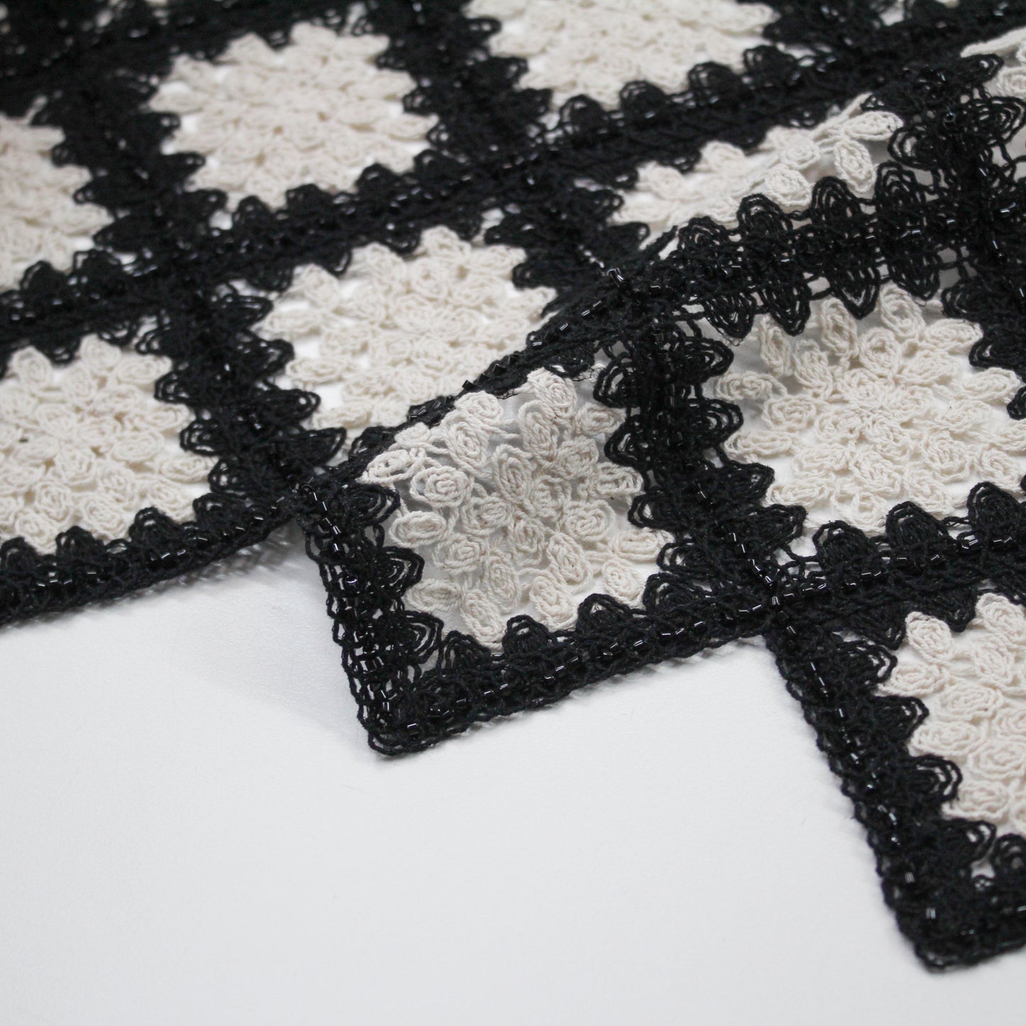 Macramé Lace | Abstract Geometric Rhombus Pattern | Bicolor Black & White
