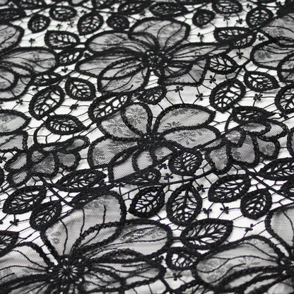 Macramé Lace with Chantilly Lace Flower Petals