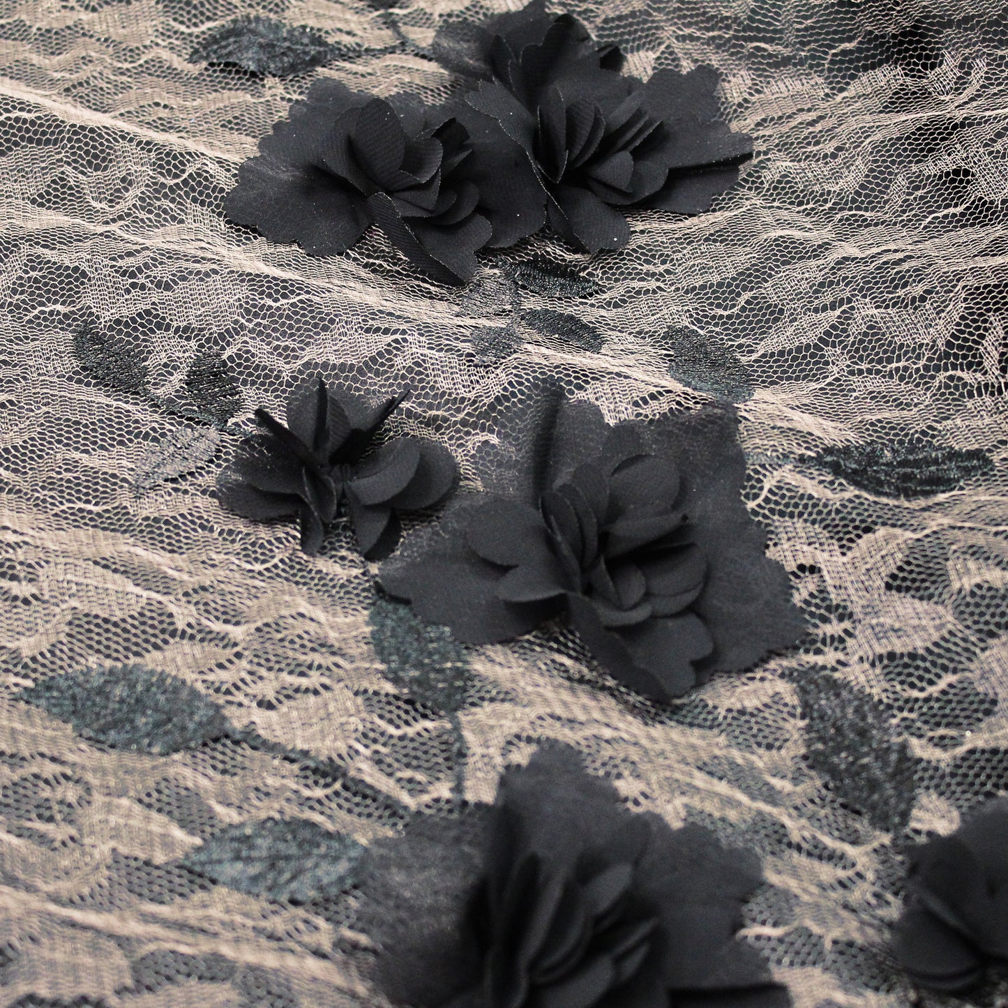 Pizzo Nude Ricamato con Fiori in Georgette 3D