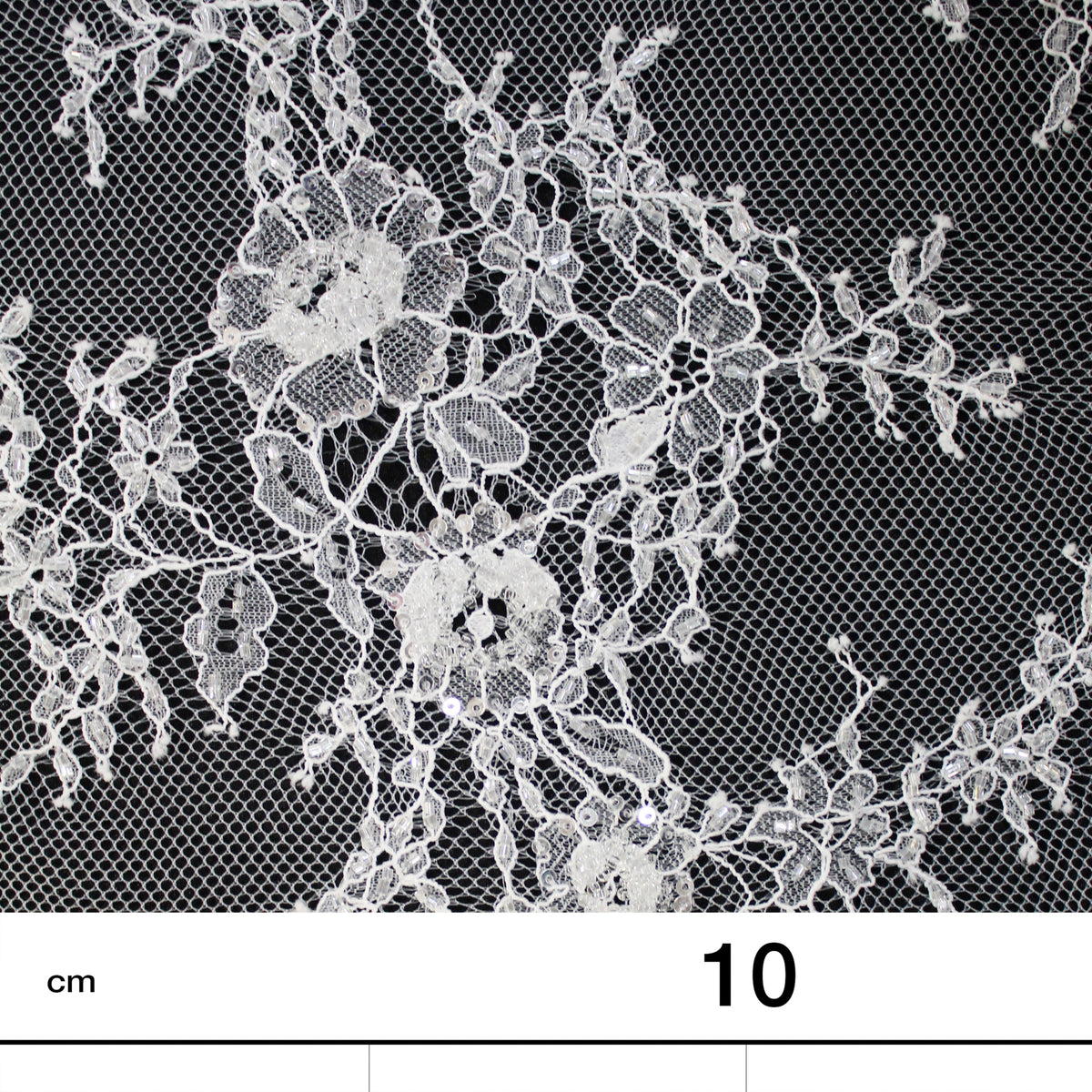 Chantilly Lace | Full-Field Flower Bouquets | Double Low Border | H 140 cm | FW633