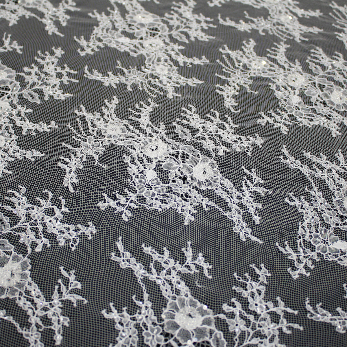 Chantilly Lace | Full-Field Flower Bouquets | Double Low Border | H 140 cm | FW633