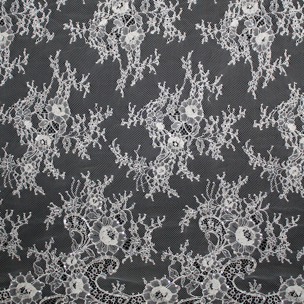 Chantilly Lace | Full-Field Flower Bouquets | Double Low Border | H 140 cm | FW633