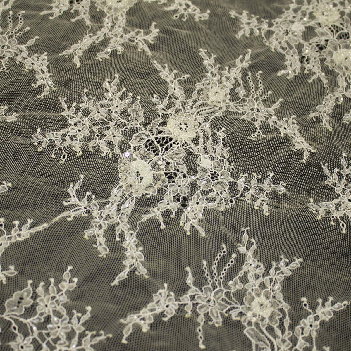 Chantilly Lace | Full-Field Flower Bouquets | Double Low Border | H 140 cm | FW633