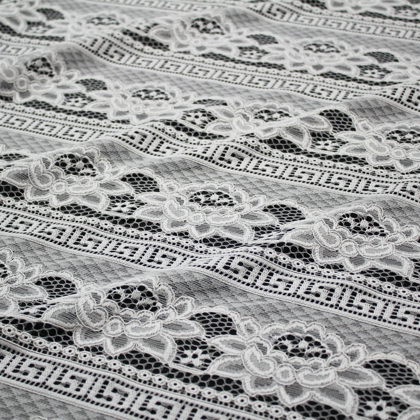 Re-embroidered Lace | Horizontal Bands with Geometric Pattern & Large Flowers | Double Scalloped Edge | H 140 cm | FSW2317
