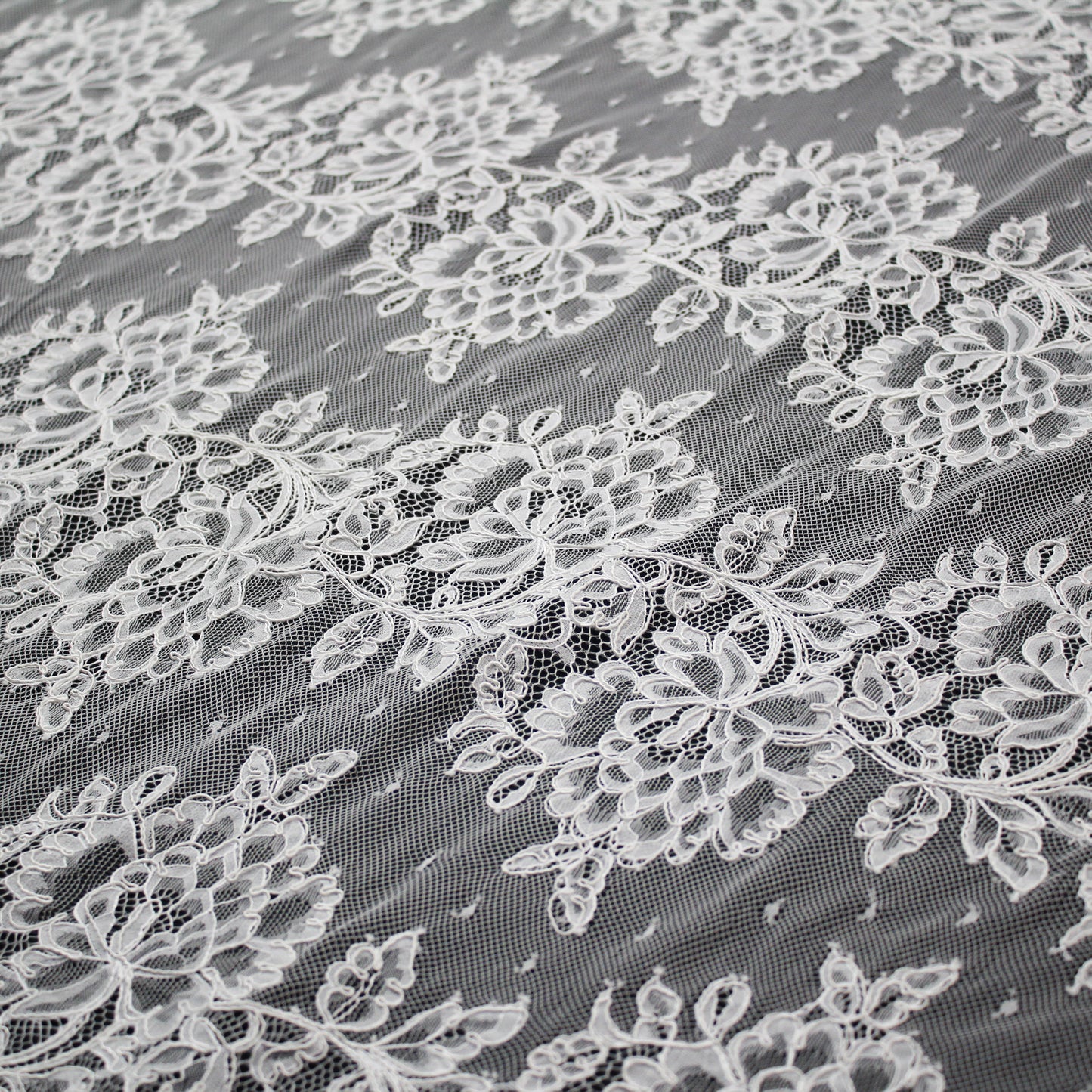 Re-embroidered Lace | Horizontal Zigzag Bands with Large Flowers | Double Border | H 140 cm | FSW4311