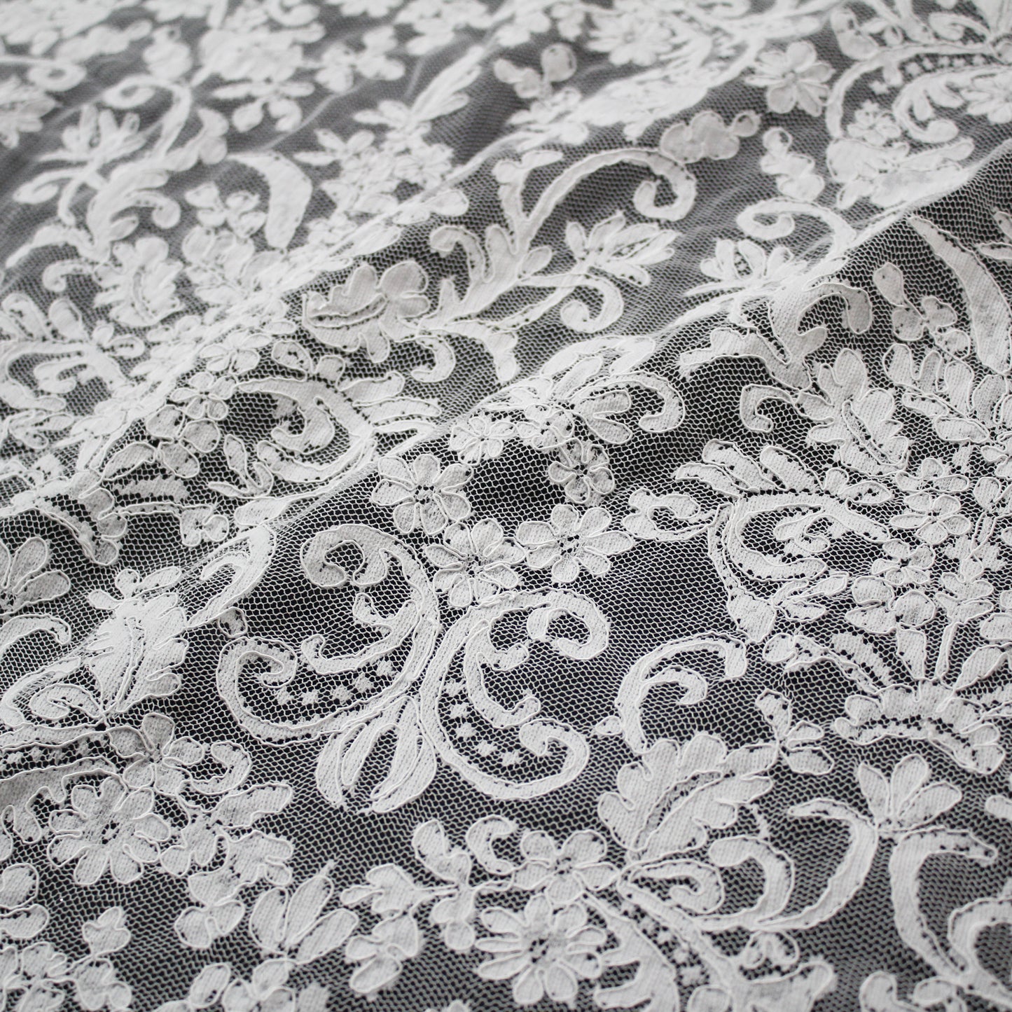 Pizzo Rebrodato Filet | Motivo Arabesco | Doppio Smerlo | H 140-145 cm | FSW4363