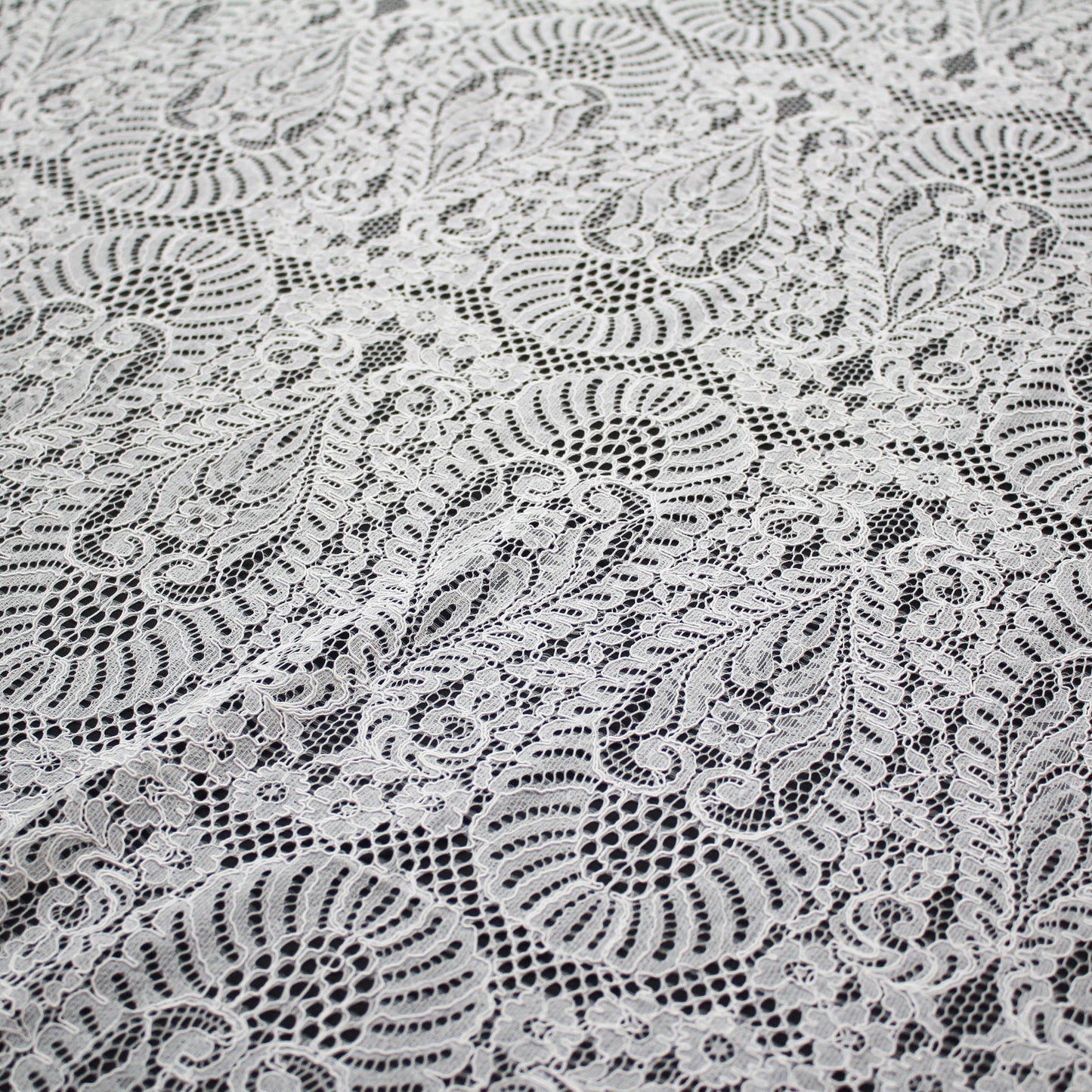 Re-embroidered Filet Lace | Arabesque Pattern | Double Scalloped Edge | H 145 cm | FSW3896