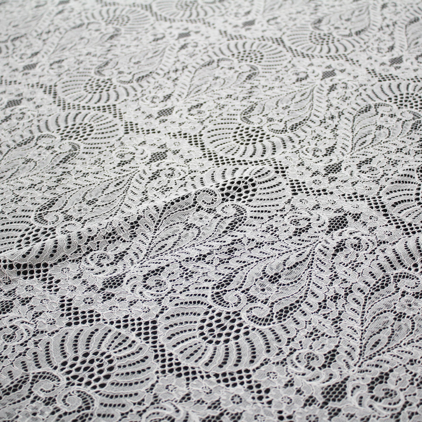 Re-embroidered Filet Lace | Arabesque Pattern | Double Scalloped Edge | H 145 cm | FSW3896