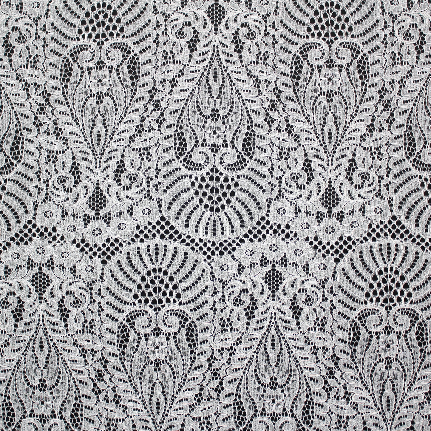Re-embroidered Filet Lace | Arabesque Pattern | Double Scalloped Edge | H 145 cm | FSW3896