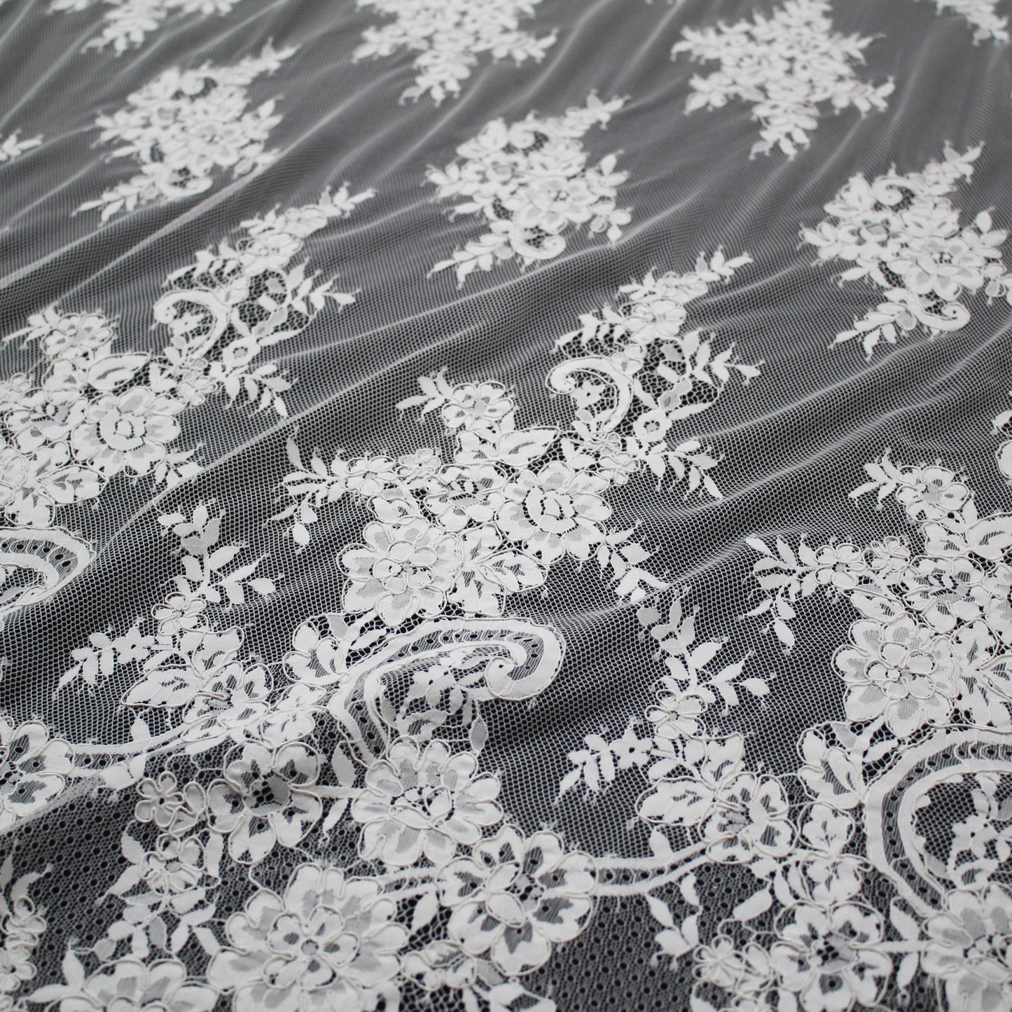 Re-embroidered Lace | Floral & Paisley Pattern | High Double Floral Border | H 140 cm | FSW2314