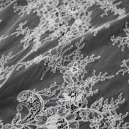 Re-embroidered Lace | Floral Bouquets | High Border with Flowers, Paisley and Scallop | H 154 cm | FSW1137