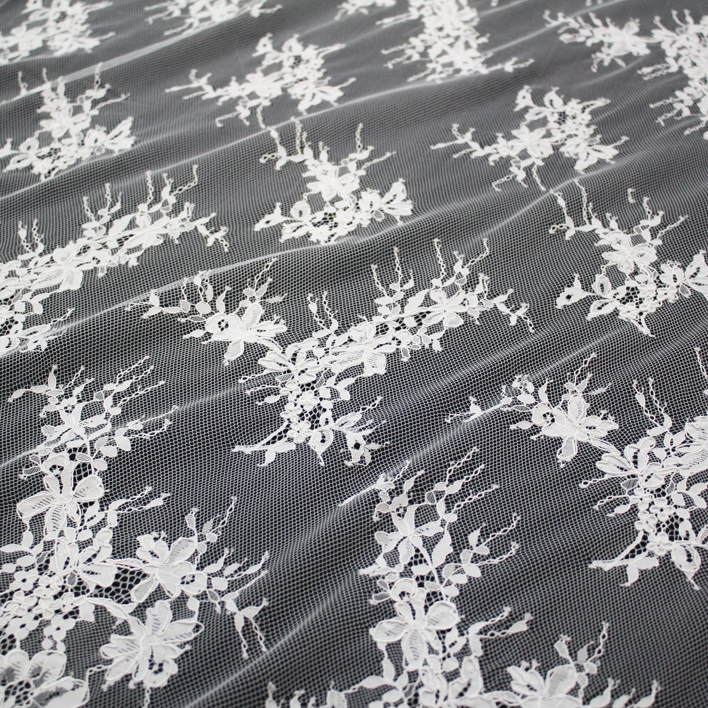 Re-embroidered Lace | Floral Bouquets | High Double Floral Branch & Paisley Border | H 150 cm | FSW2248