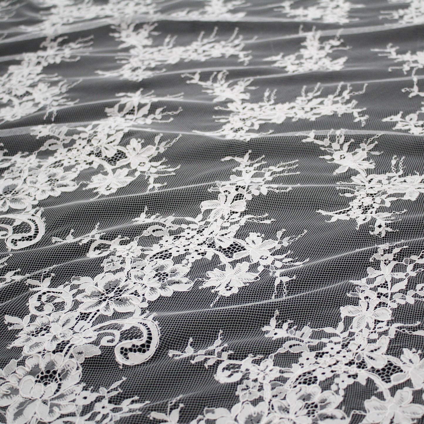 Re-embroidered Lace | Floral Bouquets | High Double Floral Branch & Paisley Border | H 150 cm | FSW2248