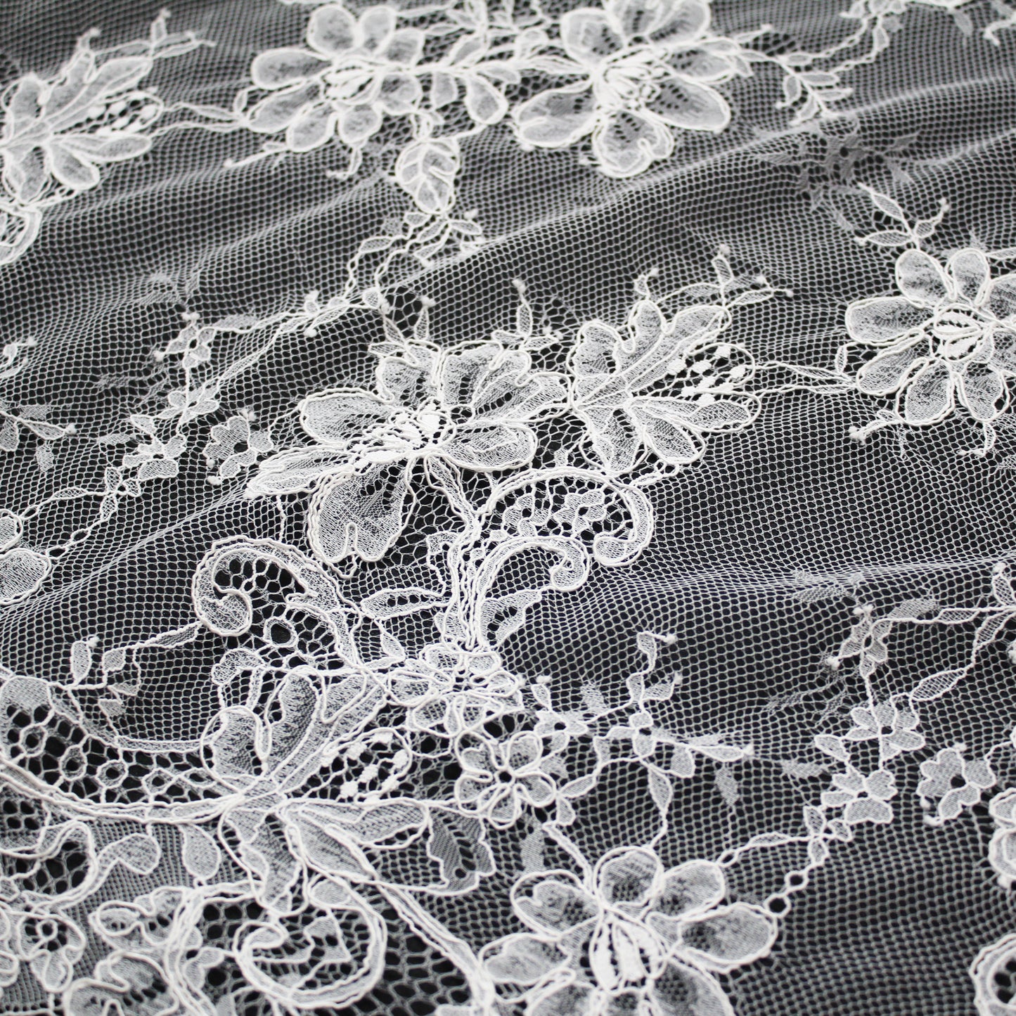 Re-embroidered Lace | Floral Bouquets | Medium Double Floral & Paisley Border | H 140 cm | FSW4205