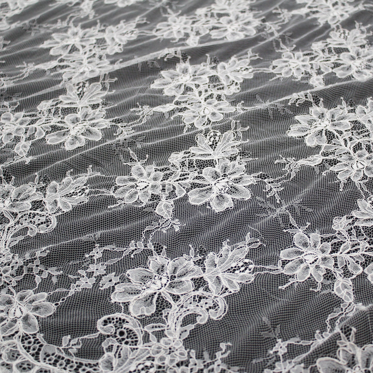 Re-embroidered Lace | Floral Bouquets | Medium Double Floral & Paisley Border | H 140 cm | FSW4205
