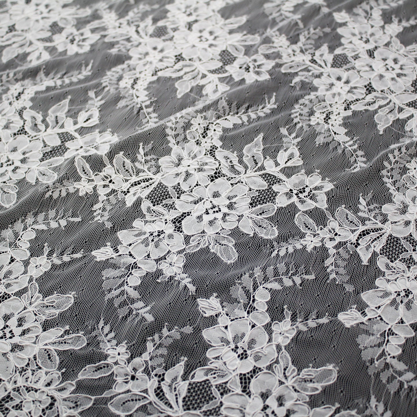 Re-embroidered Lace | Floral Bouquets | Medium Double Border Floral & Paisley Pattern | H 150 cm | FSW2267