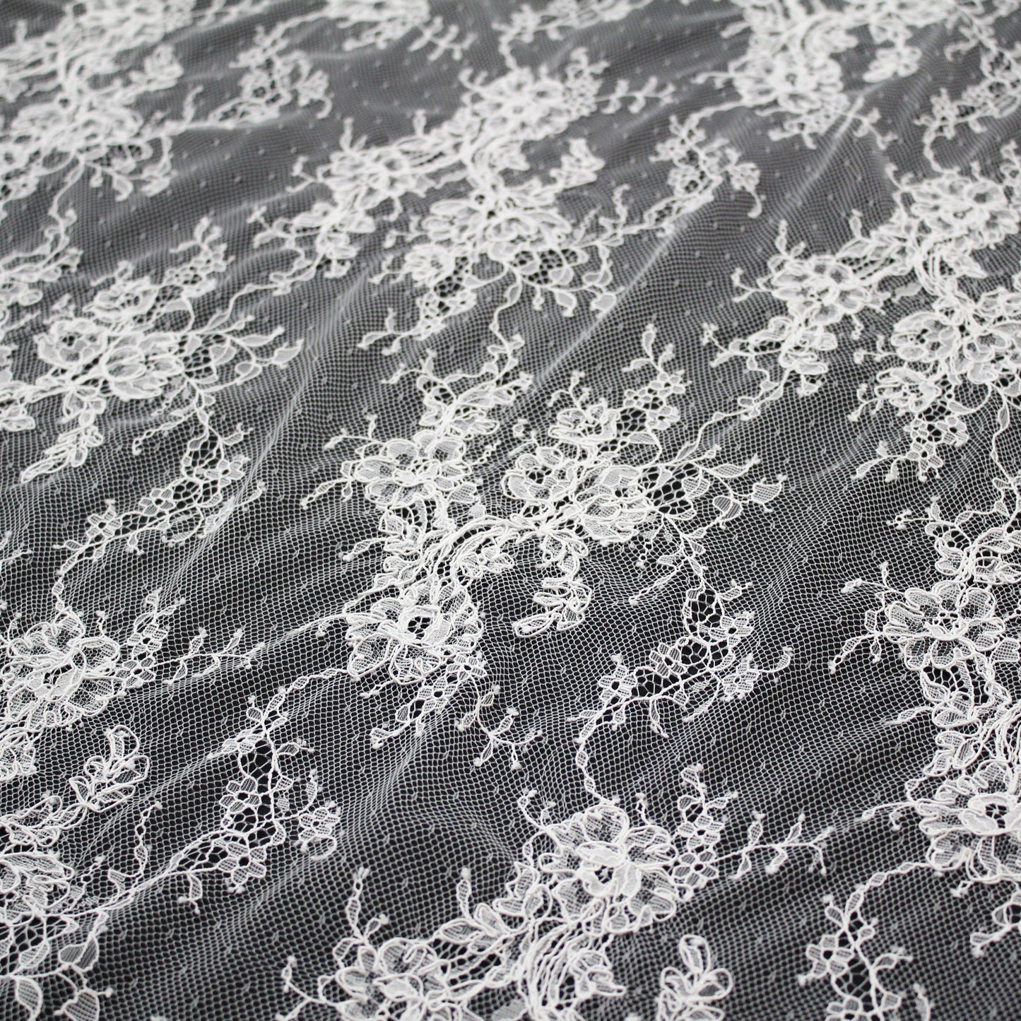 Re-embroidered Lace | Small Floral Bouquets | Double Floral Border | H 150 cm | FSW4265