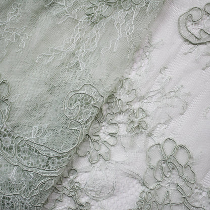 Re-embroidered Lace | Small Floral Bouquets | Double Floral & Paisley Border | H 130 cm | FSW2971