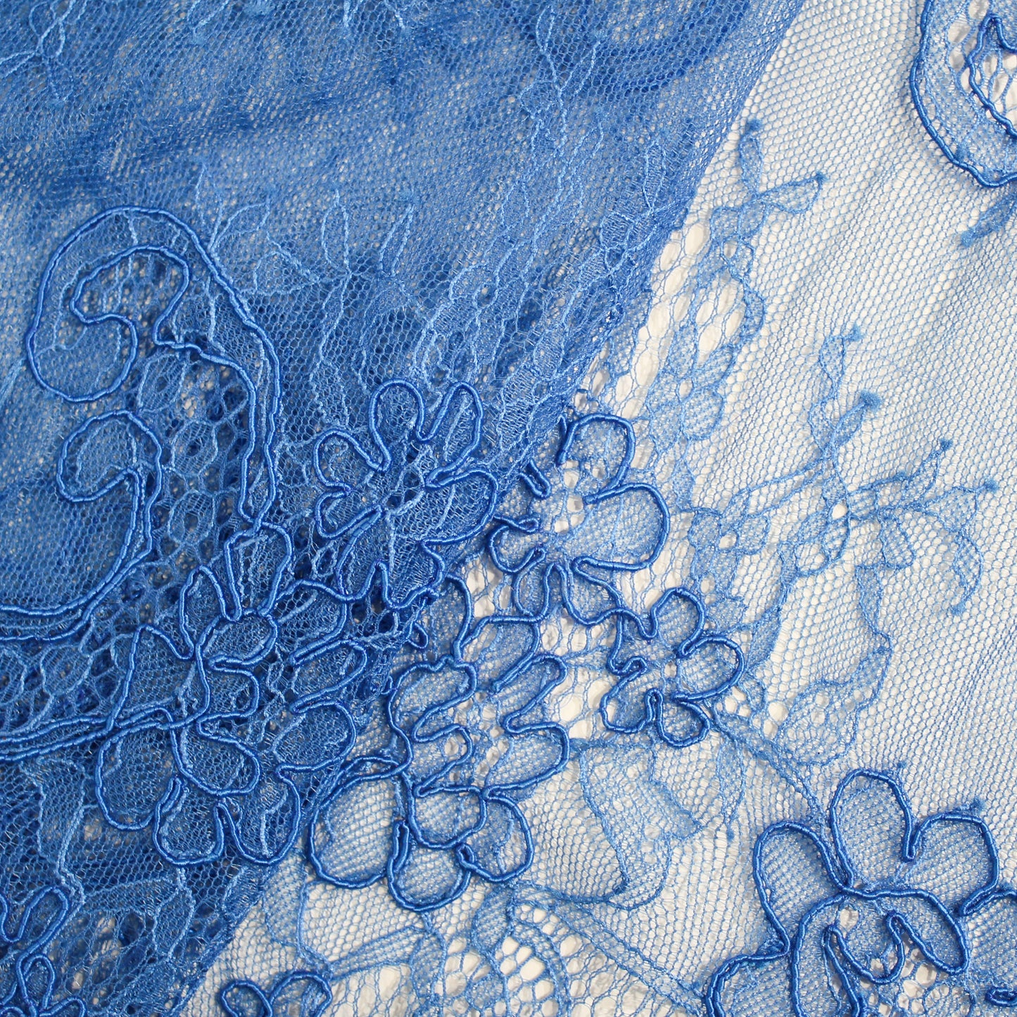 Re-embroidered Lace | Small Floral Bouquets | Double Floral & Paisley Border | H 130 cm | FSW2971