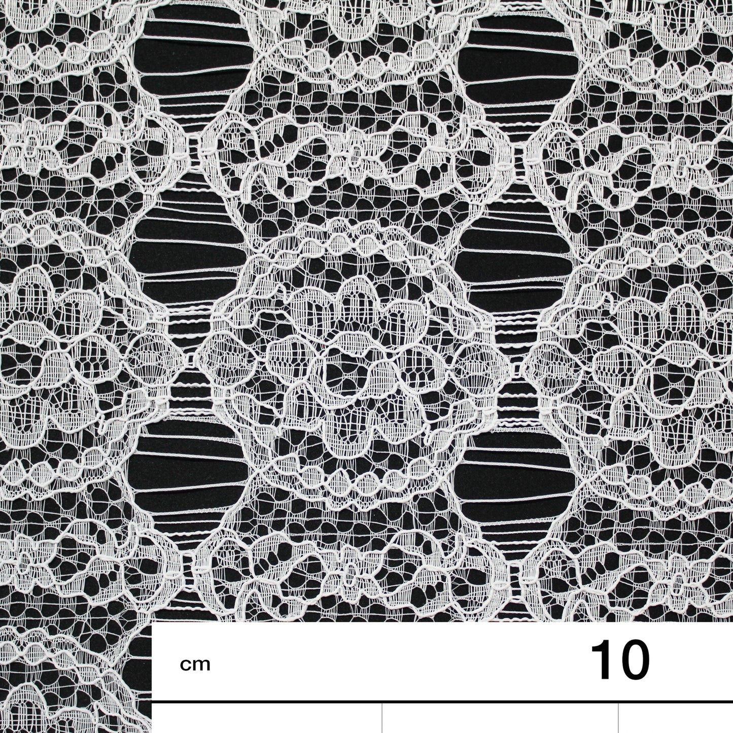 Re-embroidered Lace | Floral Medallions | Borderless | H 145 cm | FSW3948