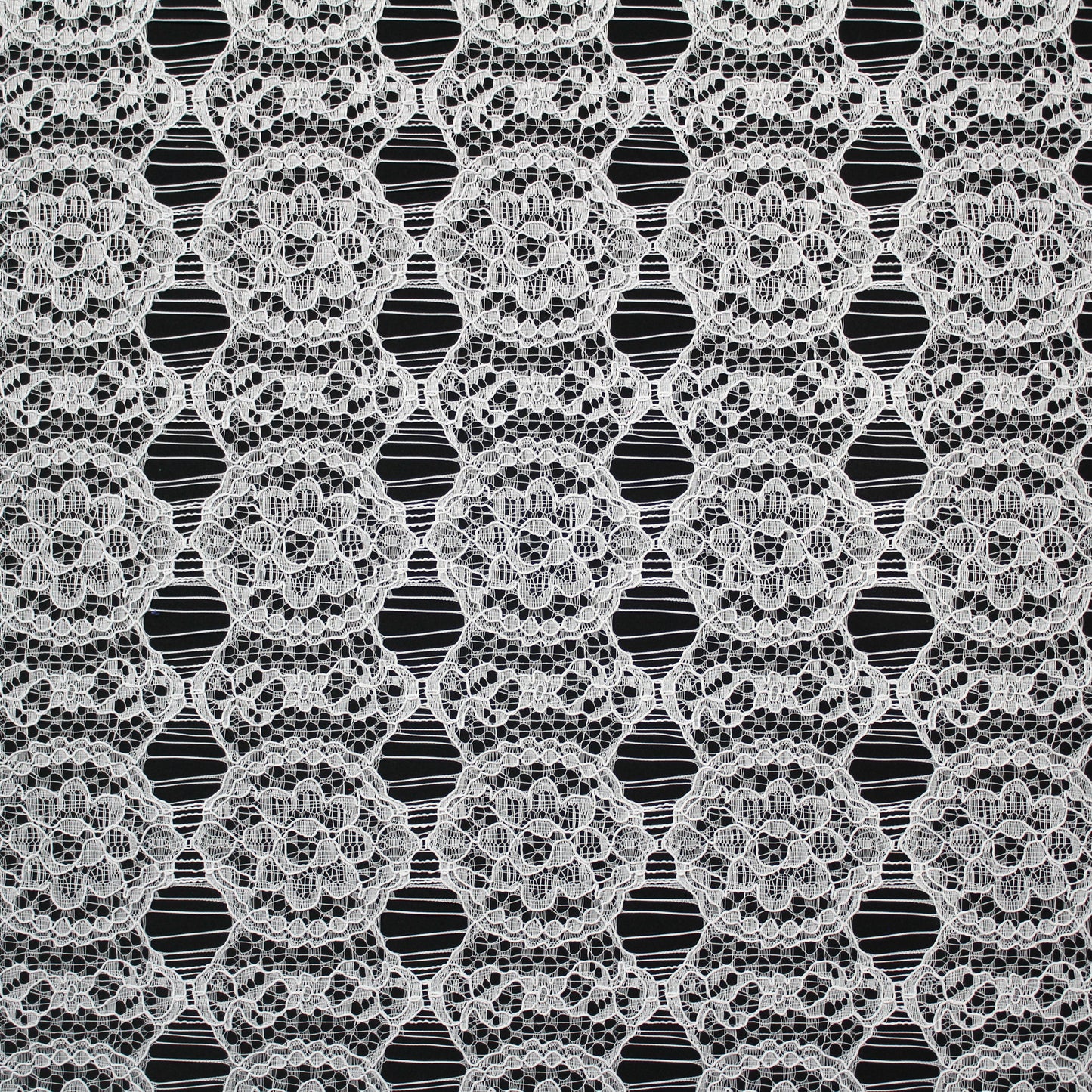 Re-embroidered Lace | Floral Medallions | Borderless | H 145 cm | FSW3948