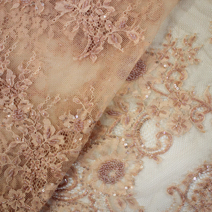 Pizzo Alta Moda | Pizzo Ricamato con Corallini, Paillettes, Ramage Floreale, Paisley e Doppio Bordo | FRI2211