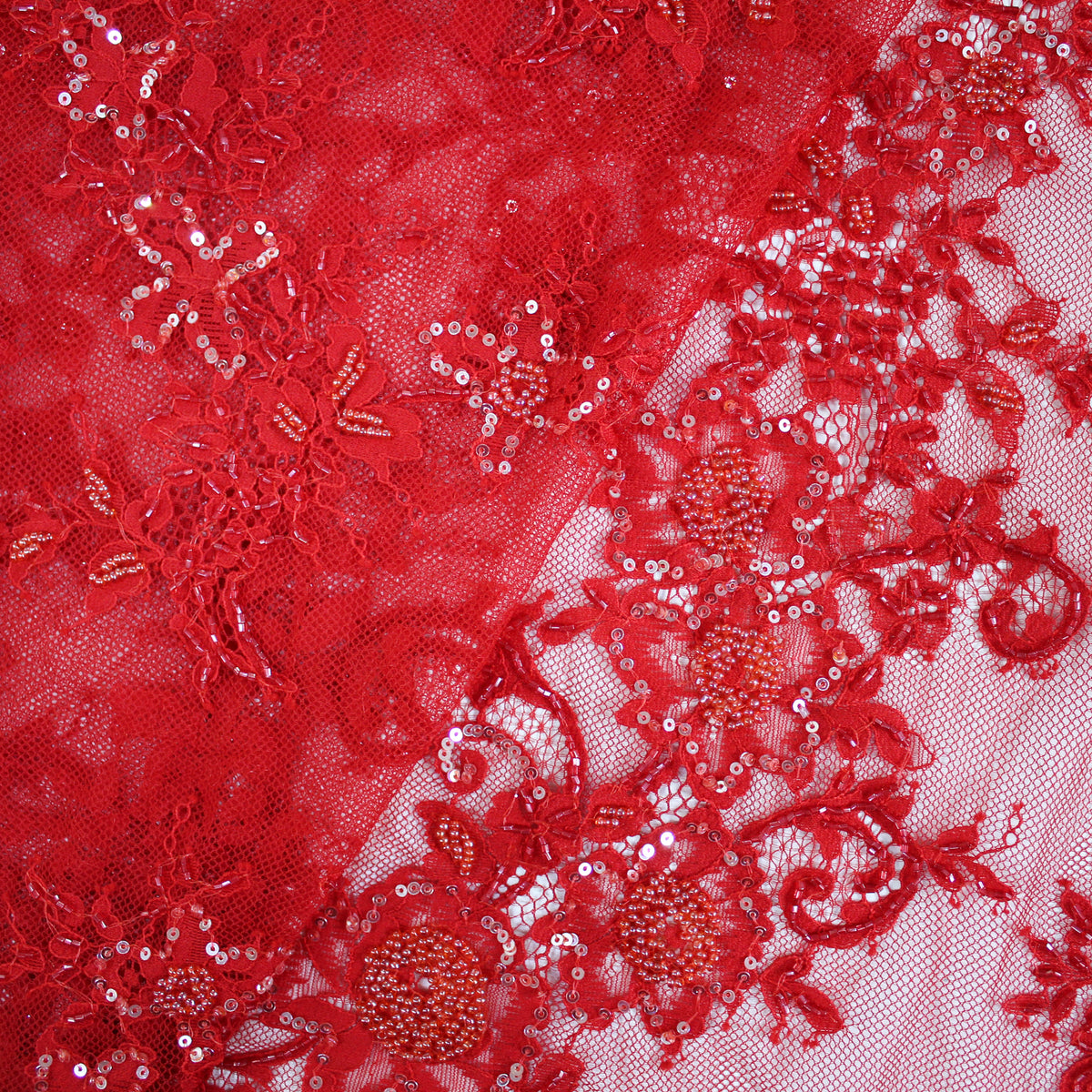 Pizzo Alta Moda | Pizzo Ricamato con Corallini, Paillettes, Ramage Floreale, Paisley e Doppio Bordo | FRI2211