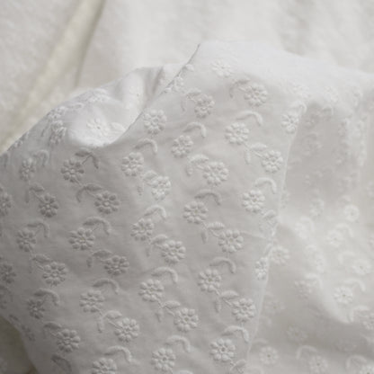 Sangallo Lace with Small Flowers