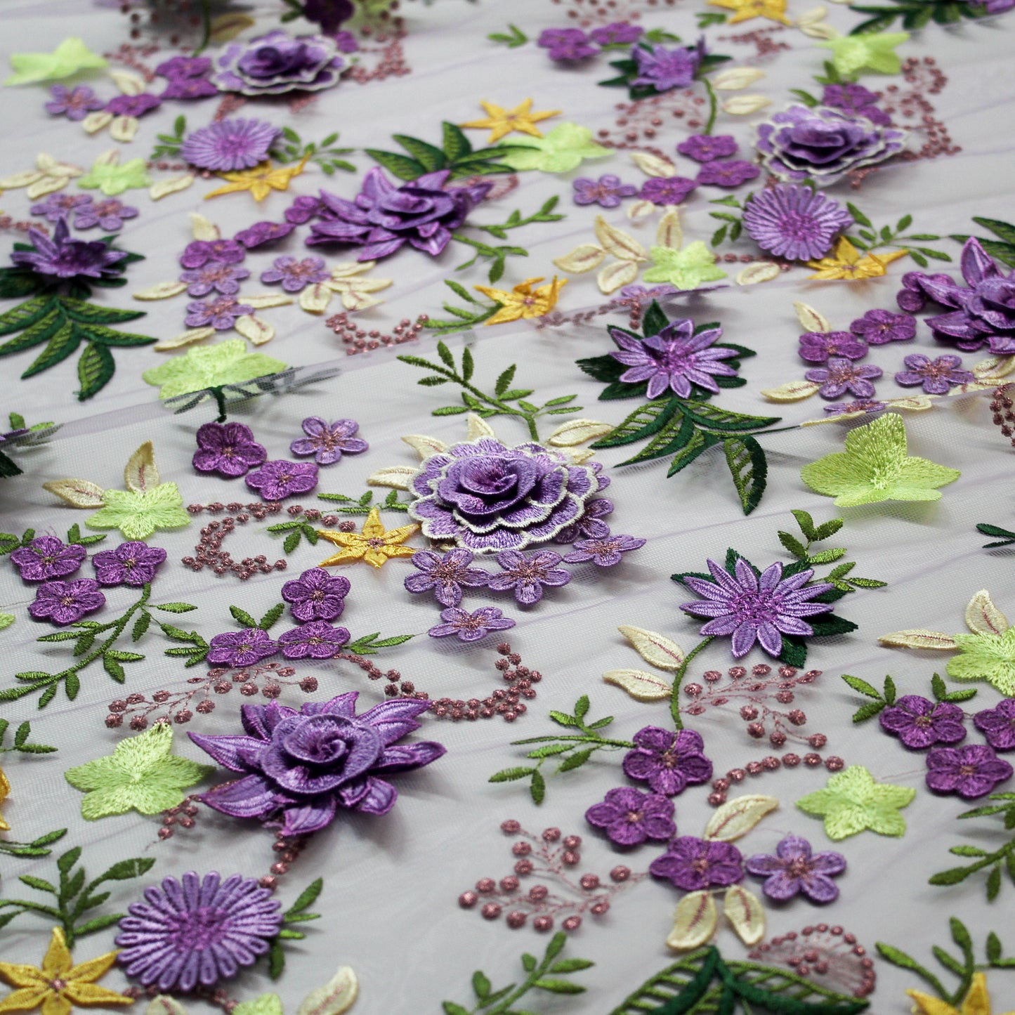 Tulle Alta Moda | Bouquet di Rose e Fiori Stellati 3D con Foglie a Farfalla