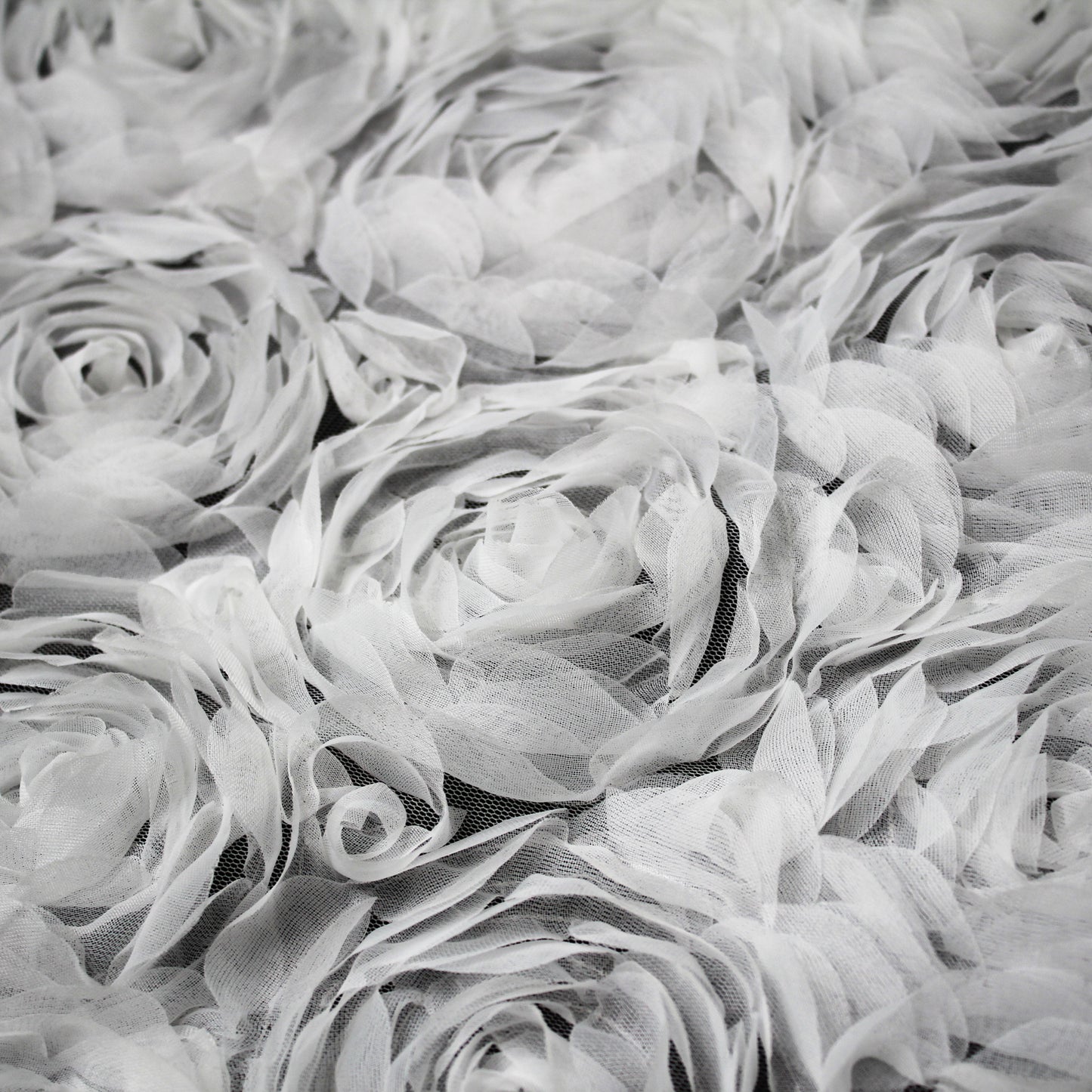 Tulle Alta Moda con Ricamo 3D di Rose a Campo Pieno