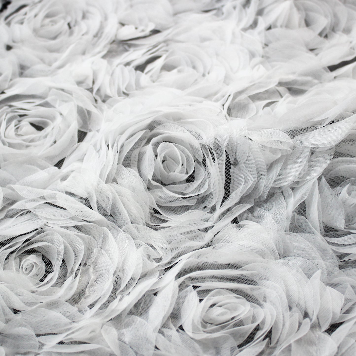 Tulle Alta Moda con Ricamo 3D di Rose a Campo Pieno