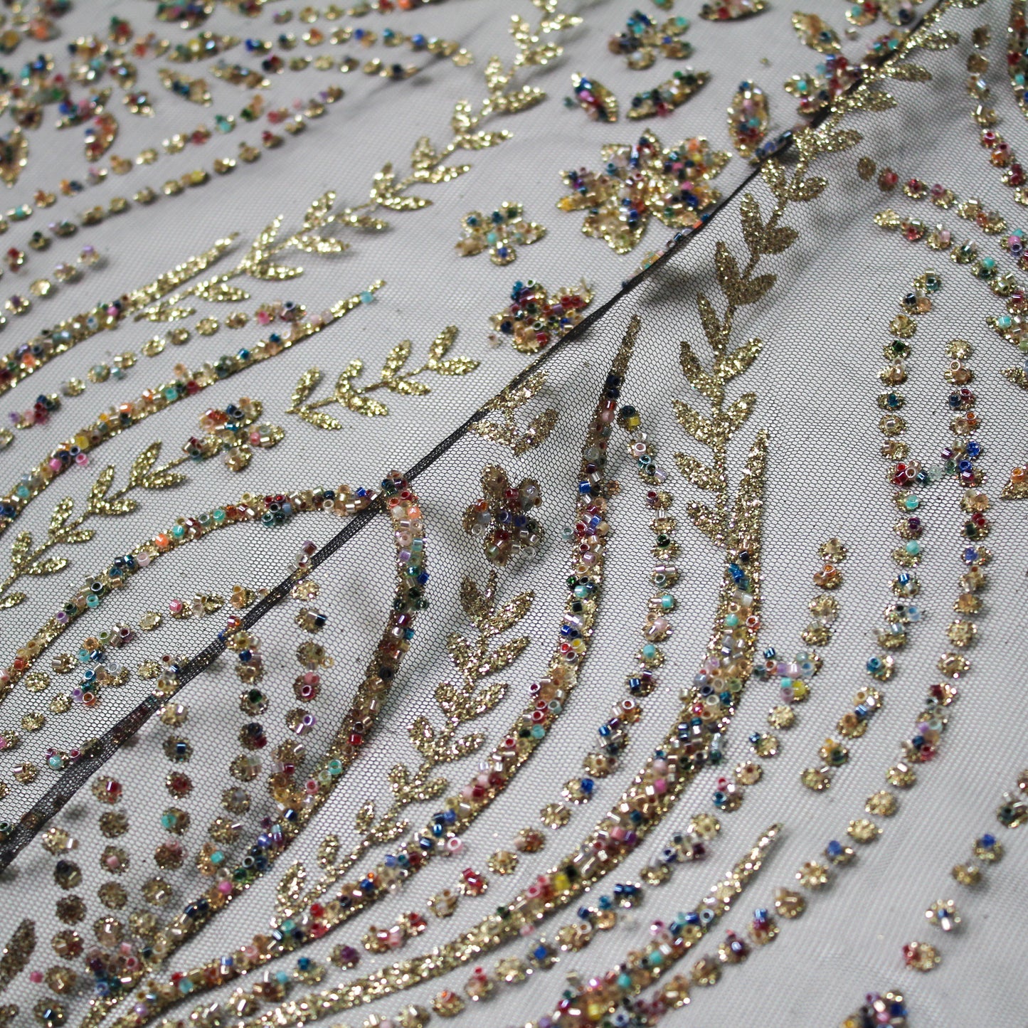 Tulle Alta Moda | Motivo Arabesco con Glitter e Coralli Multicolor