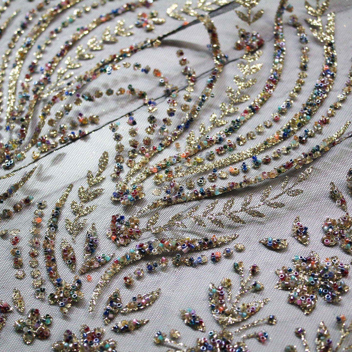 Tulle Alta Moda | Motivo Arabesco con Glitter e Coralli Multicolor