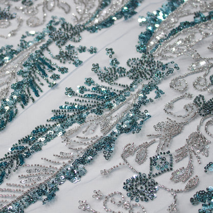 Tulle Alta Moda | Motivo Arabesco con Ricamo di Paillettes e Coralli Blu Celeste e Argento